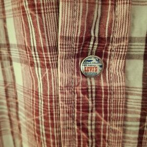 Levi's Men's Red Plaid Button Down Long Sleeve Shirt